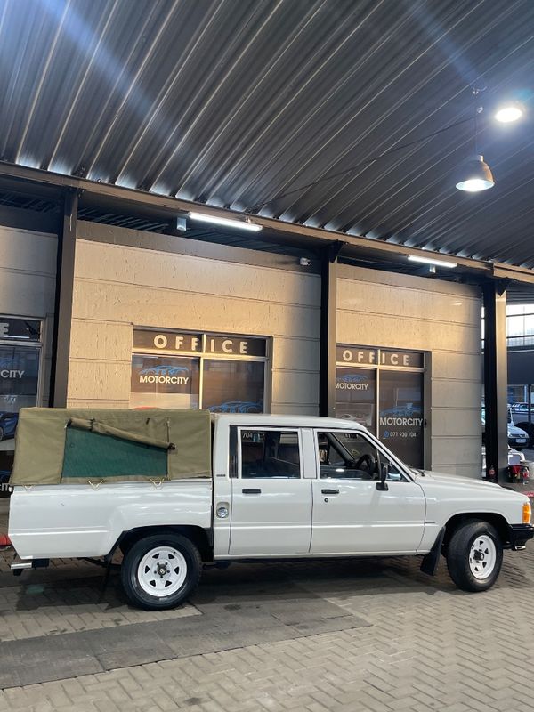 1996-Toyota-Hilux-2400-Double-Cab image:4
