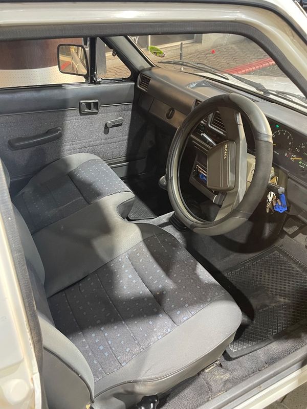 1996-Toyota-Hilux-2400-Double-Cab image:5