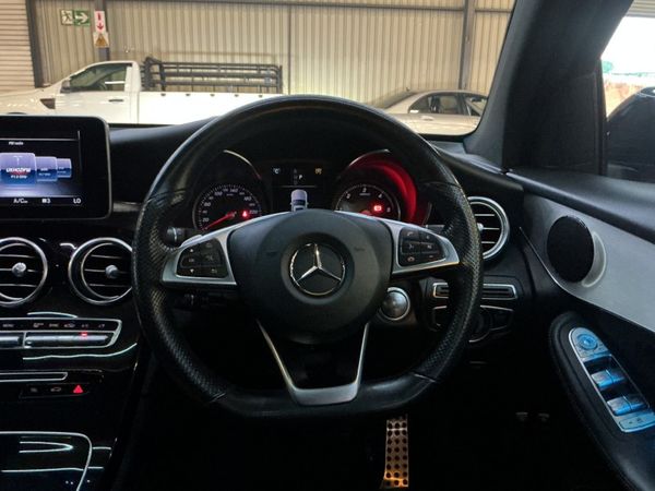 2019-Mercedes-Benz-GLC-Coupe-250d image:16