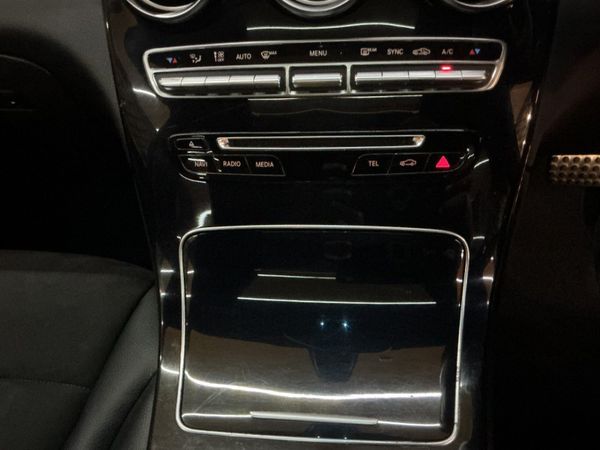 2019-Mercedes-Benz-GLC-Coupe-250d image:19