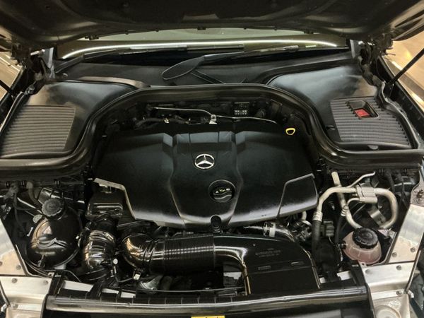 2019-Mercedes-Benz-GLC-Coupe-250d image:26