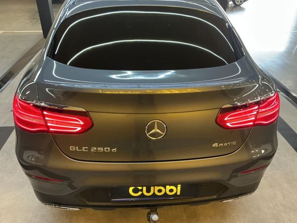 2019-Mercedes-Benz-GLC-Coupe-250d image:5