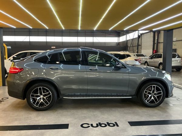 2019-Mercedes-Benz-GLC-Coupe-250d image:8