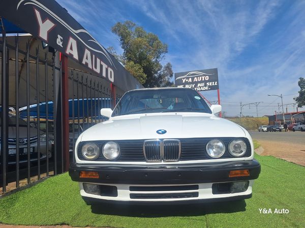 1991-BMW-3-Series-318i-Auto image:1