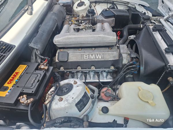 1991-BMW-3-Series-318i-Auto image:6