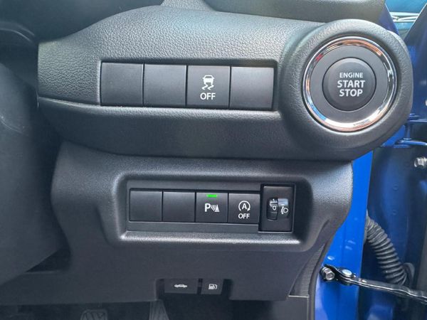 2026-Suzuki-Swift-12-GLX image:15