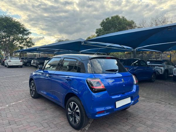 2026-Suzuki-Swift-12-GLX image:4