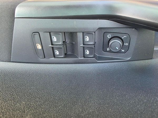 2026-Volkswagen-Polo-10-TSI-Life-Auto-DSG image:6