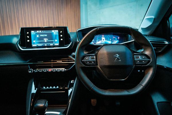 2022-Peugeot-208-12T-Allure image:11