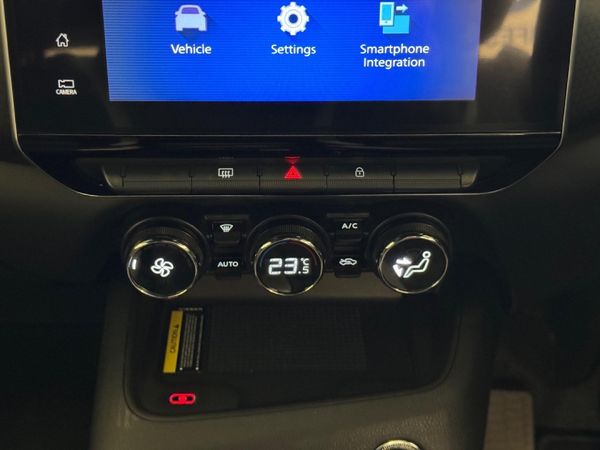 2024-Nissan-Magnite-10-Turbo-Acenta-Kuro-Auto image:13