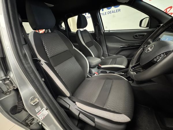 2024-Nissan-Magnite-10-Turbo-Acenta-Kuro-Auto image:14