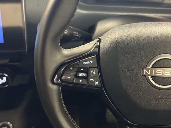 2024-Nissan-Magnite-10-Turbo-Acenta-Kuro-Auto image:8