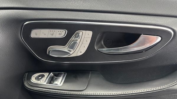 2019-Mercedes-Benz-V-Class-V-250d-Avantgarde-Auto image:13