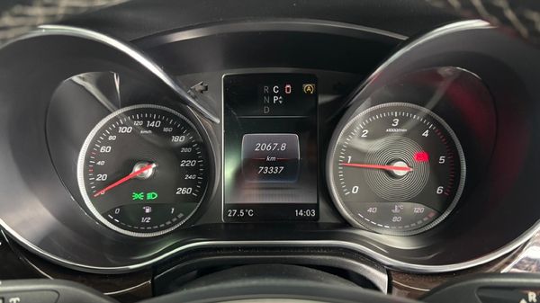 2019-Mercedes-Benz-V-Class-V-250d-Avantgarde-Auto image:15