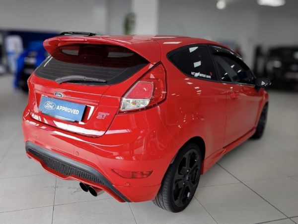 2016-Ford-Fiesta-ST-16-EcoBoost-GDTi image:10