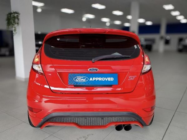 2016-Ford-Fiesta-ST-16-EcoBoost-GDTi image:8