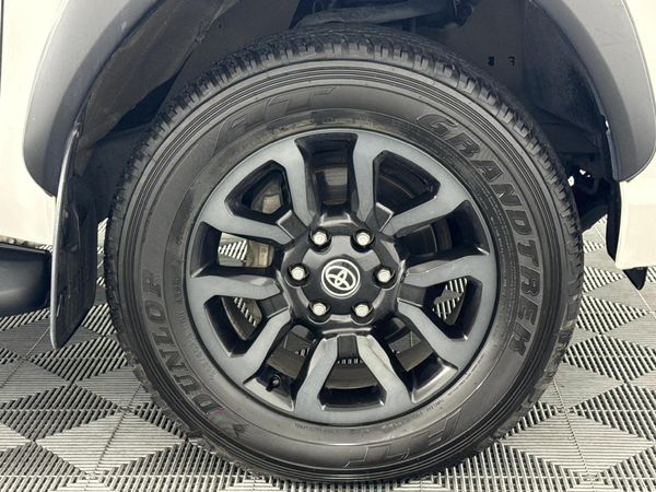 2018-Toyota-Hilux-24-GD-6-Raised-Body-SRX-Extended-Cab image:4