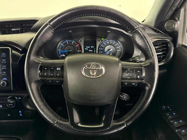 2023-Toyota-Hilux-28-GD-6-Raised-Body-Legend-Double-Cab image:12