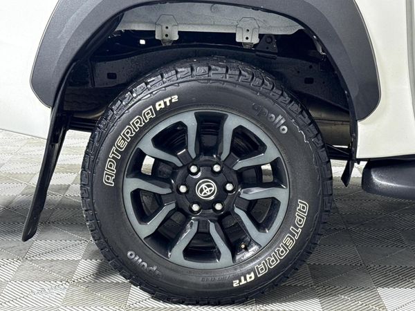 2023-Toyota-Hilux-28-GD-6-Raised-Body-Legend-Double-Cab image:7