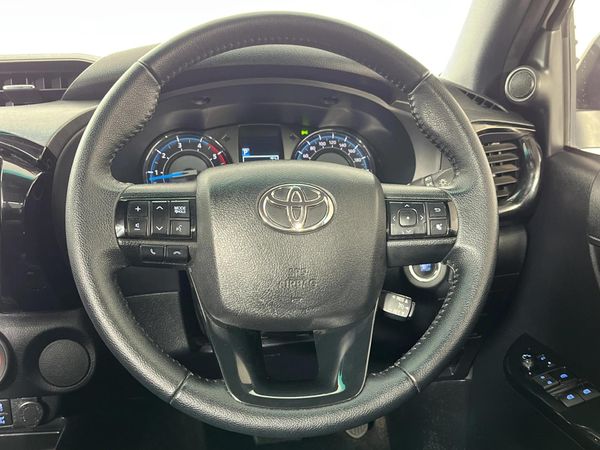 2021-Toyota-Hilux-28-GD-6-Raised-Body-Legend-Auto-Extended-Cab image:11