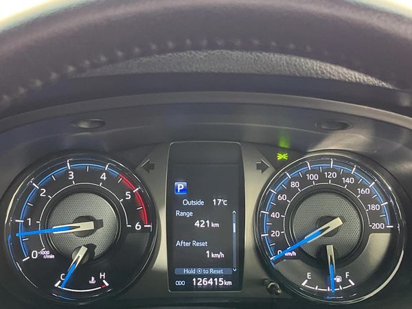 2021-Toyota-Hilux-28-GD-6-Raised-Body-Legend-Auto-Extended-Cab image:2