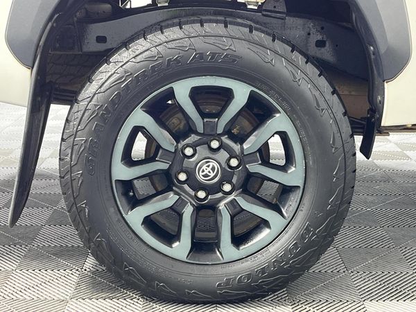 2021-Toyota-Hilux-28-GD-6-Raised-Body-Legend-Auto-Extended-Cab image:6