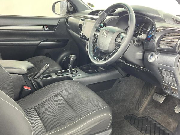 2021-Toyota-Hilux-28-GD-6-Raised-Body-Legend-Auto-Extended-Cab image:8