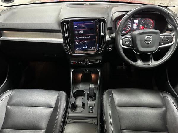 2020-Volvo-XC40-D4-Momentum-AWD image:11