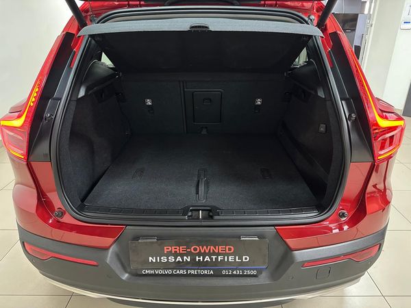 2020-Volvo-XC40-D4-Momentum-AWD image:6