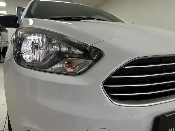 2017-Ford-Figo-15-Ambiente-5-dr image:17