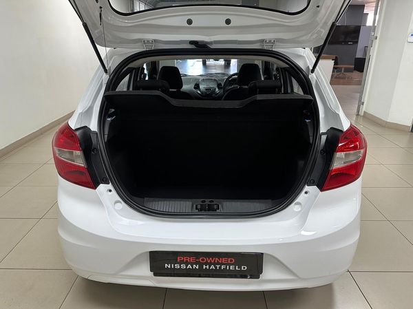 2017-Ford-Figo-15-Ambiente-5-dr image:6
