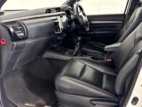 2022-Toyota-Hilux-28-GD-6-Raised-Body-Legend-4x4-Double-Cab image:7
