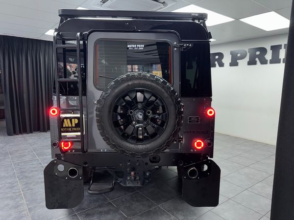 2012-Land-Rover-Defender-110-22D-Station-Wagon image:17