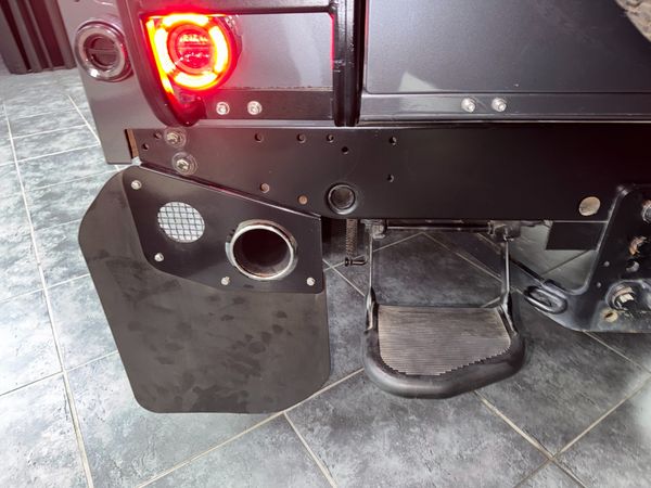 2012-Land-Rover-Defender-110-22D-Station-Wagon image:19