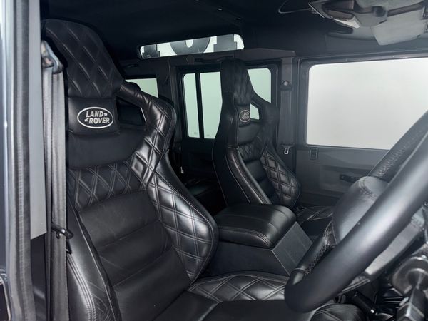 2012-Land-Rover-Defender-110-22D-Station-Wagon image:3