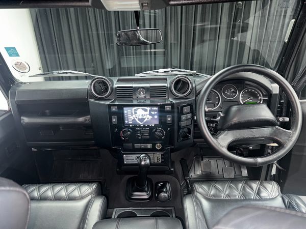 2012-Land-Rover-Defender-110-22D-Station-Wagon image:5