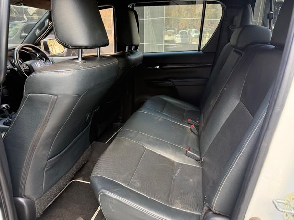 2019-Toyota-Hilux-28-GD-6-Raised-Body-Auto-Raider-Double-Cab image:10