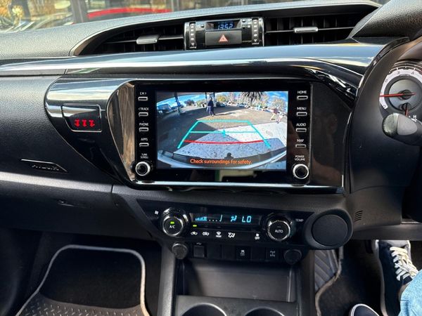 2019-Toyota-Hilux-28-GD-6-Raised-Body-Auto-Raider-Double-Cab image:12