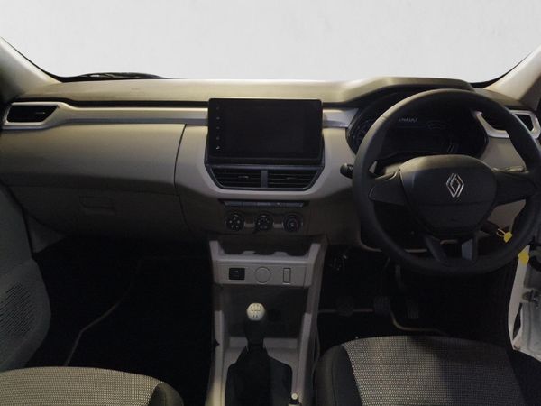 2026-Renault-Triber-10-Evolution image:17