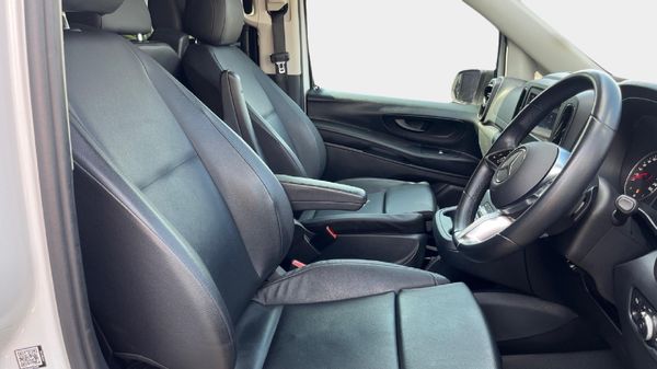 2025-Mercedes-Benz-Vito-116-20-CDI-Tourer-Pro-Auto image:17