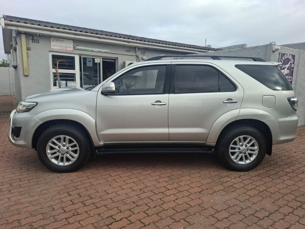 2012-Toyota-Fortuner-30-D-4D-4x4-Auto image:14