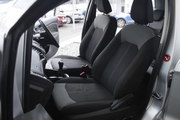2016-Ford-EcoSport-15-TiVCT-Ambiente image:14