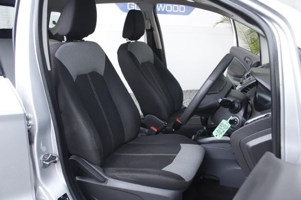 2016-Ford-EcoSport-15-TiVCT-Ambiente image:16