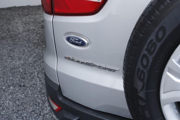 2016-Ford-EcoSport-15-TiVCT-Ambiente image:6
