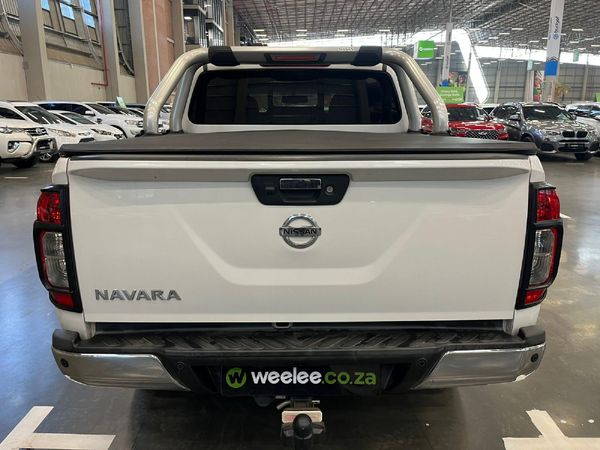 2020-Nissan-Navara-23D-LE-4x4-Auto-Double-Cab image:3