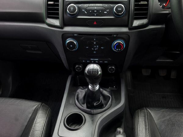 2017-Ford-Everest-22-TDCi-XLS image:11
