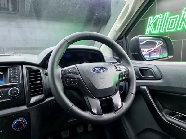 2017-Ford-Everest-22-TDCi-XLS image:8