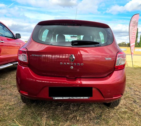 2015-Renault-Sandero-900T-Dynamique image:2