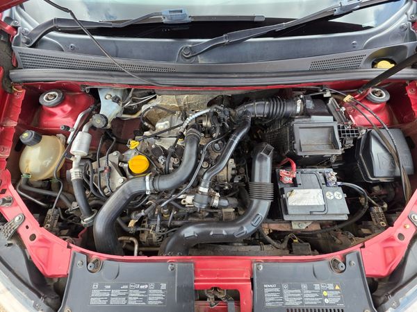 2015-Renault-Sandero-900T-Dynamique image:7