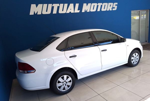 2012-Volkswagen-Polo-14-Trendline-5-dr image:5